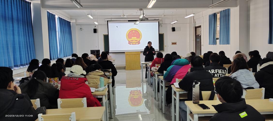 法官進(jìn)課堂開(kāi)展“沉浸式”教學(xué) ——《刑事訴訟法學(xué)》課程教學(xué)改革與實(shí)踐探索