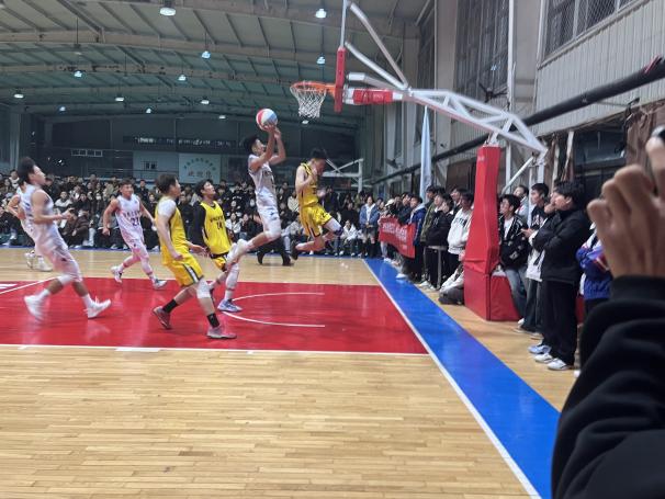 信息工程學院男子籃球隊斬獲 “青島工學院籃球嘉年華”四連冠