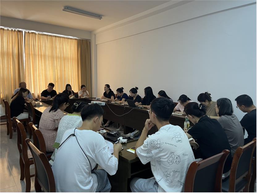 凝聚合力 精準施策 助推高質(zhì)量充分就業(yè)——信息工程學(xué)院2024屆畢業(yè)生就業(yè)工作調(diào)度會