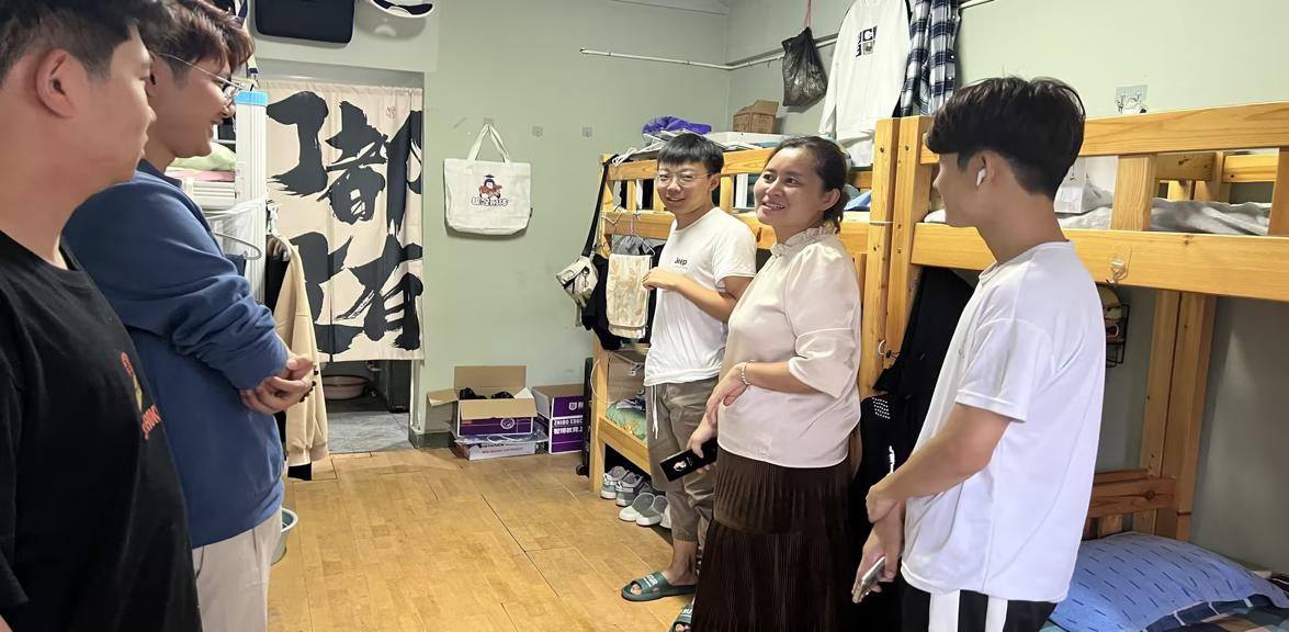 立安全意識(shí) 筑平安校園——信息工程學(xué)院開展安全宣傳進(jìn)宿舍活動(dòng)