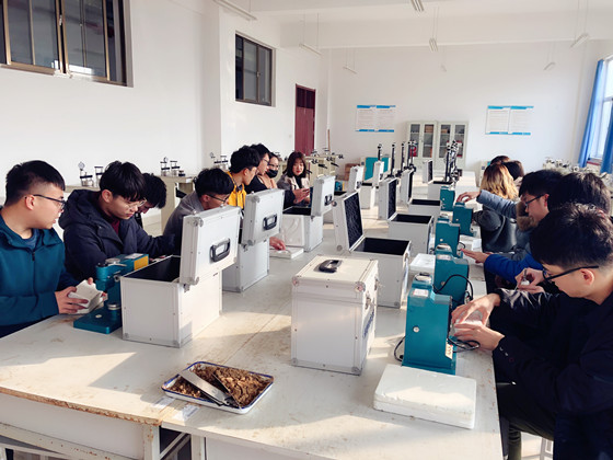 建筑工程學(xué)院