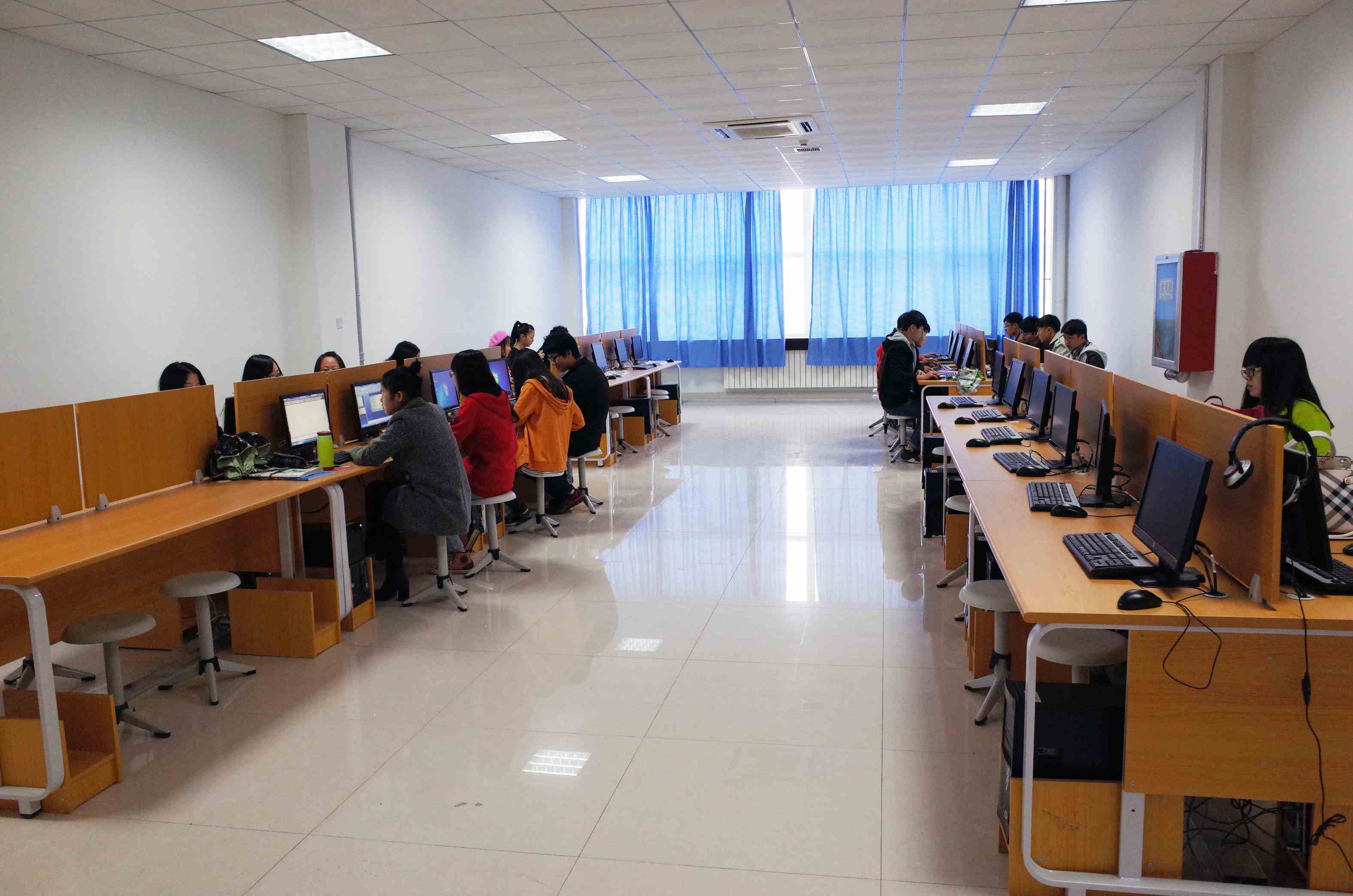 職業(yè)技術(shù)學(xué)院 職業(yè)技術(shù)學(xué)院