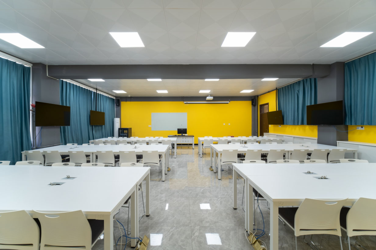 信息工程學院 信息工程學院