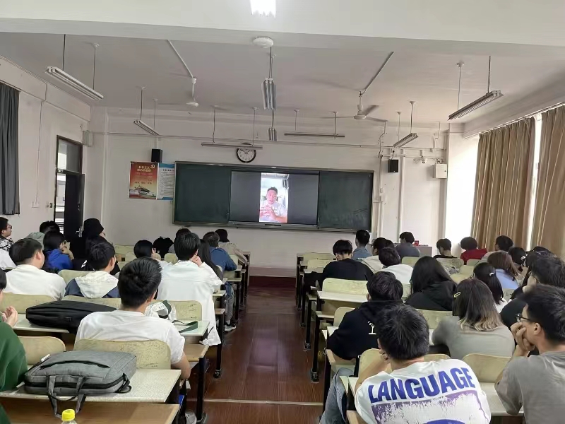 繼往開來 薪火相傳--信息工程學(xué)院組織開展2023屆畢業(yè)生黨員經(jīng)驗交流會