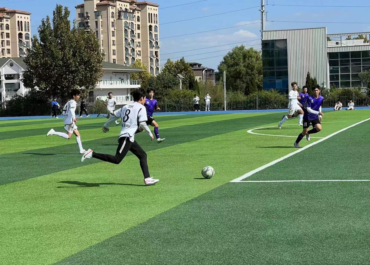 “青春恰似火，揚(yáng)帆正當(dāng)時(shí)”丨“迎新杯”足球賽：綠茵謝場，來日方長