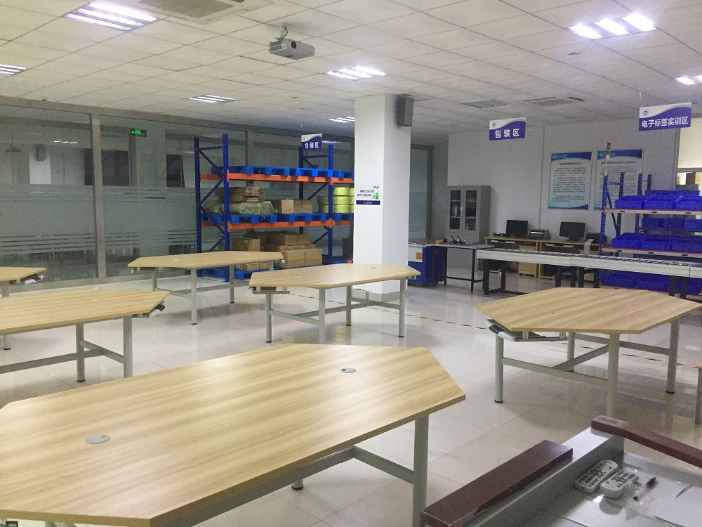 經(jīng)濟(jì)管理學(xué)院